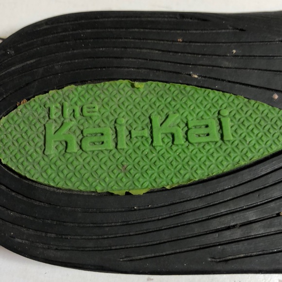 Kai Kai Silver Metallic Flip Flop - Picture 7 of 8